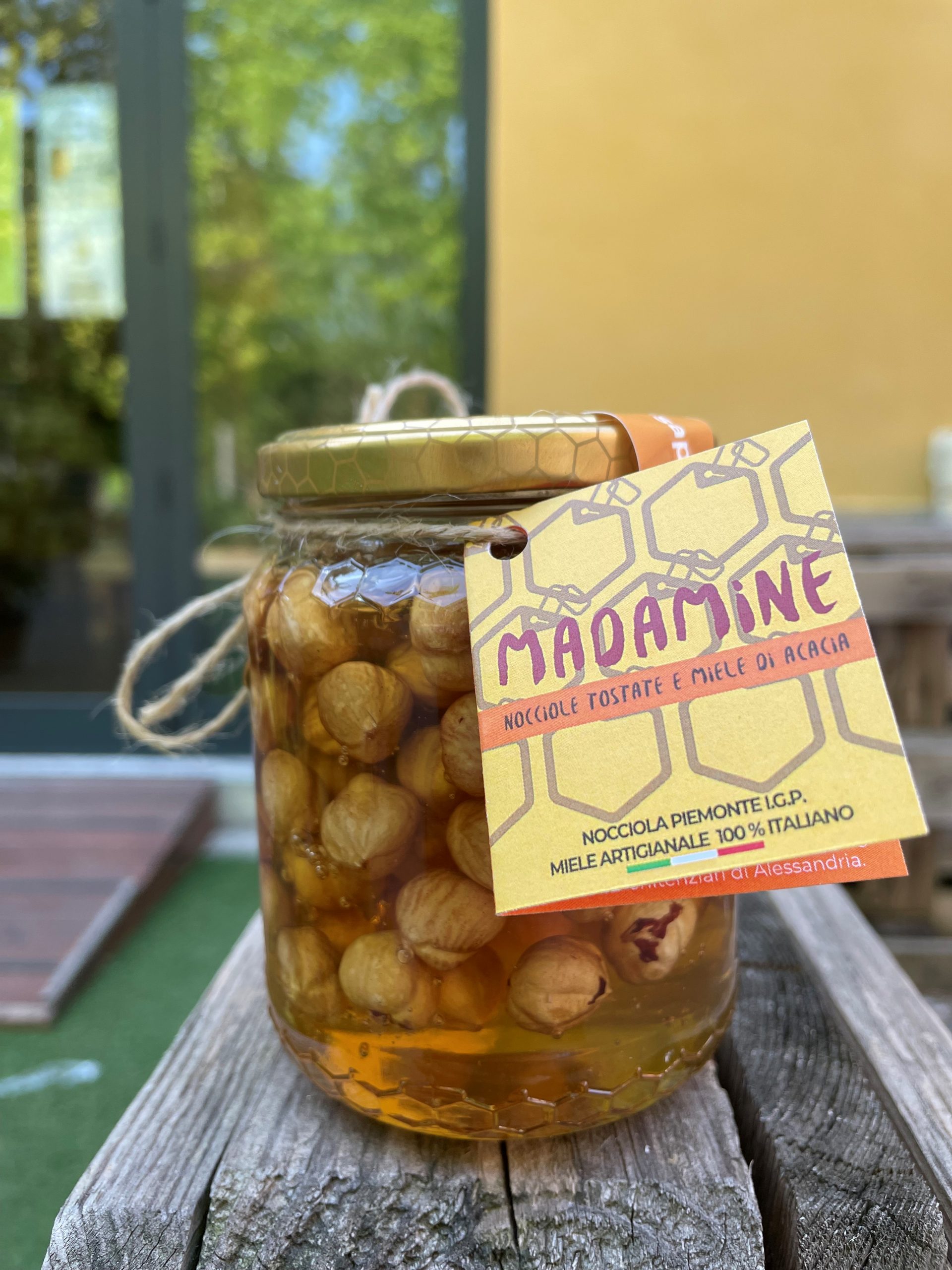 Madamine – Nocciole e miele d’acacia